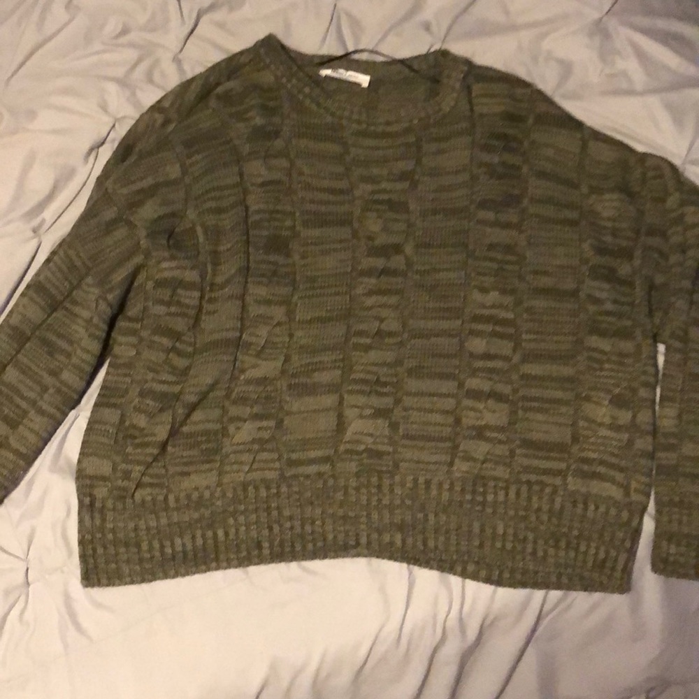 Size Medium Double Zero Sweater